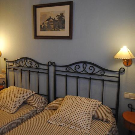 Cristina-Enea Hotel Valdeganga Szoba fotó