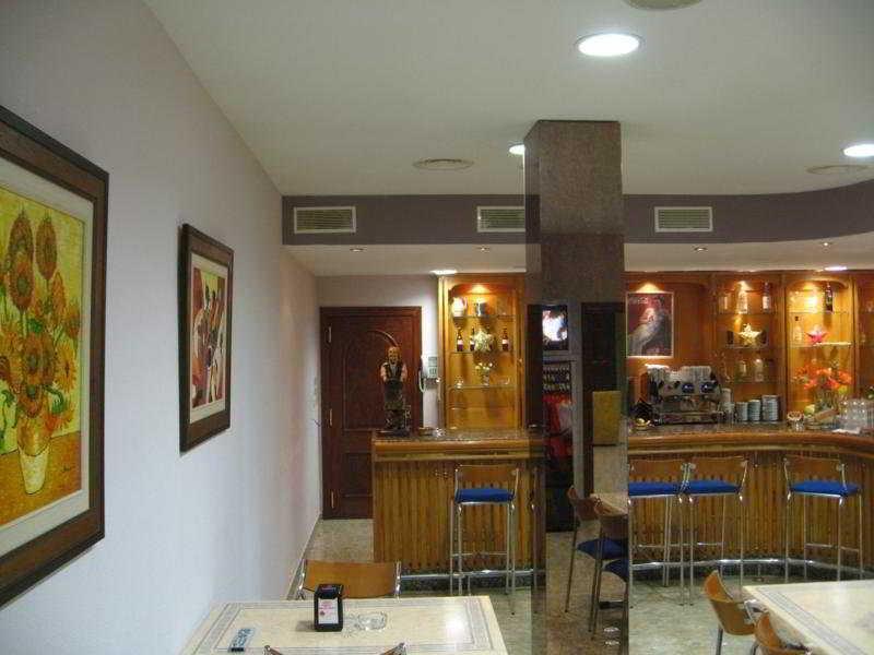 Cristina-Enea Hotel Valdeganga Kültér fotó