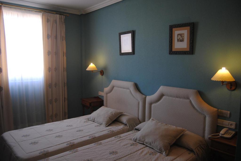 Cristina-Enea Hotel Valdeganga Szoba fotó