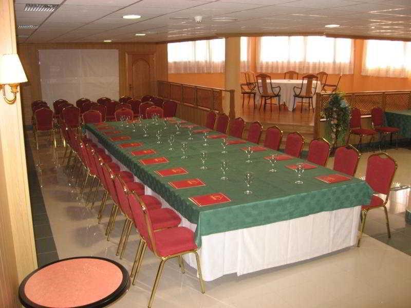 Cristina-Enea Hotel Valdeganga Kültér fotó